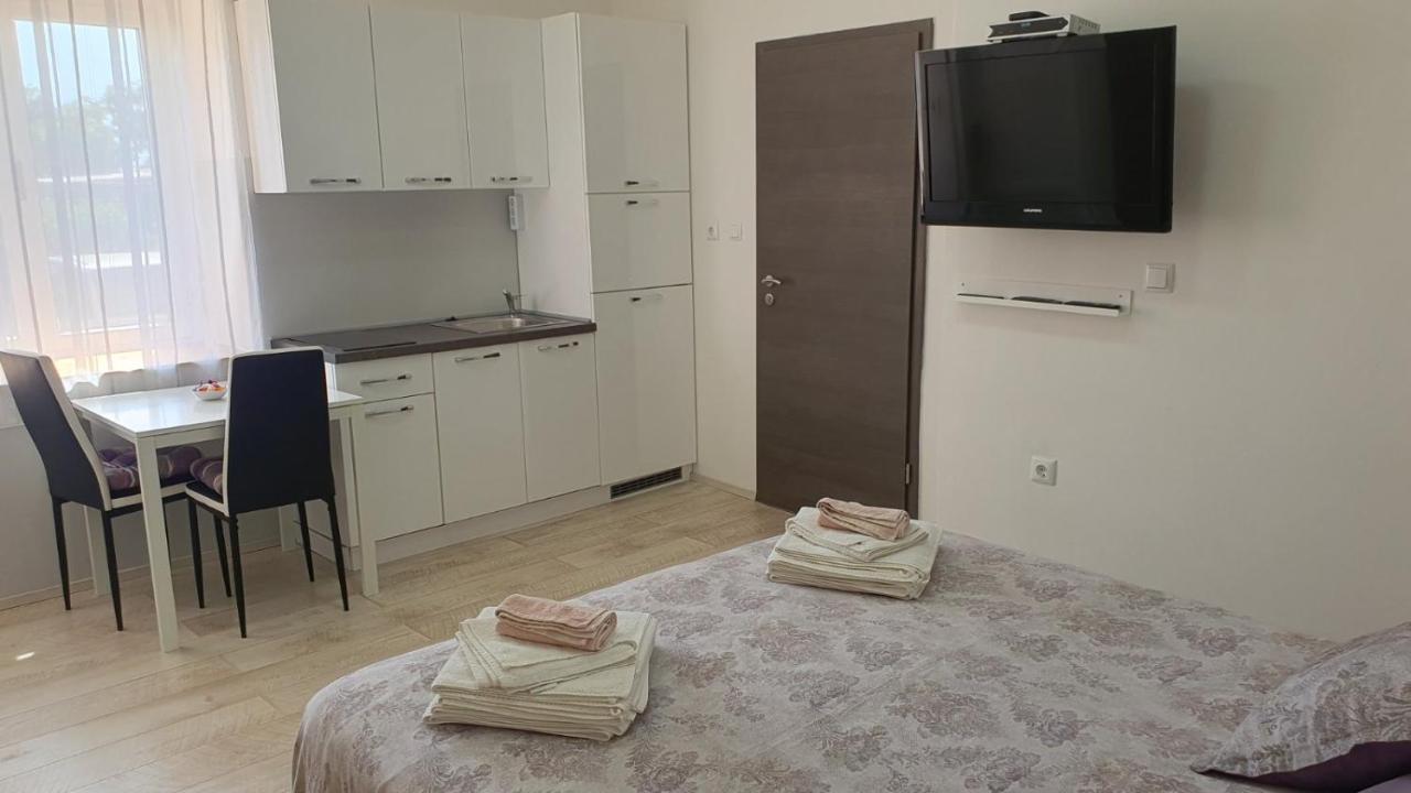 Apartments Vera バーバリガ エクステリア 写真